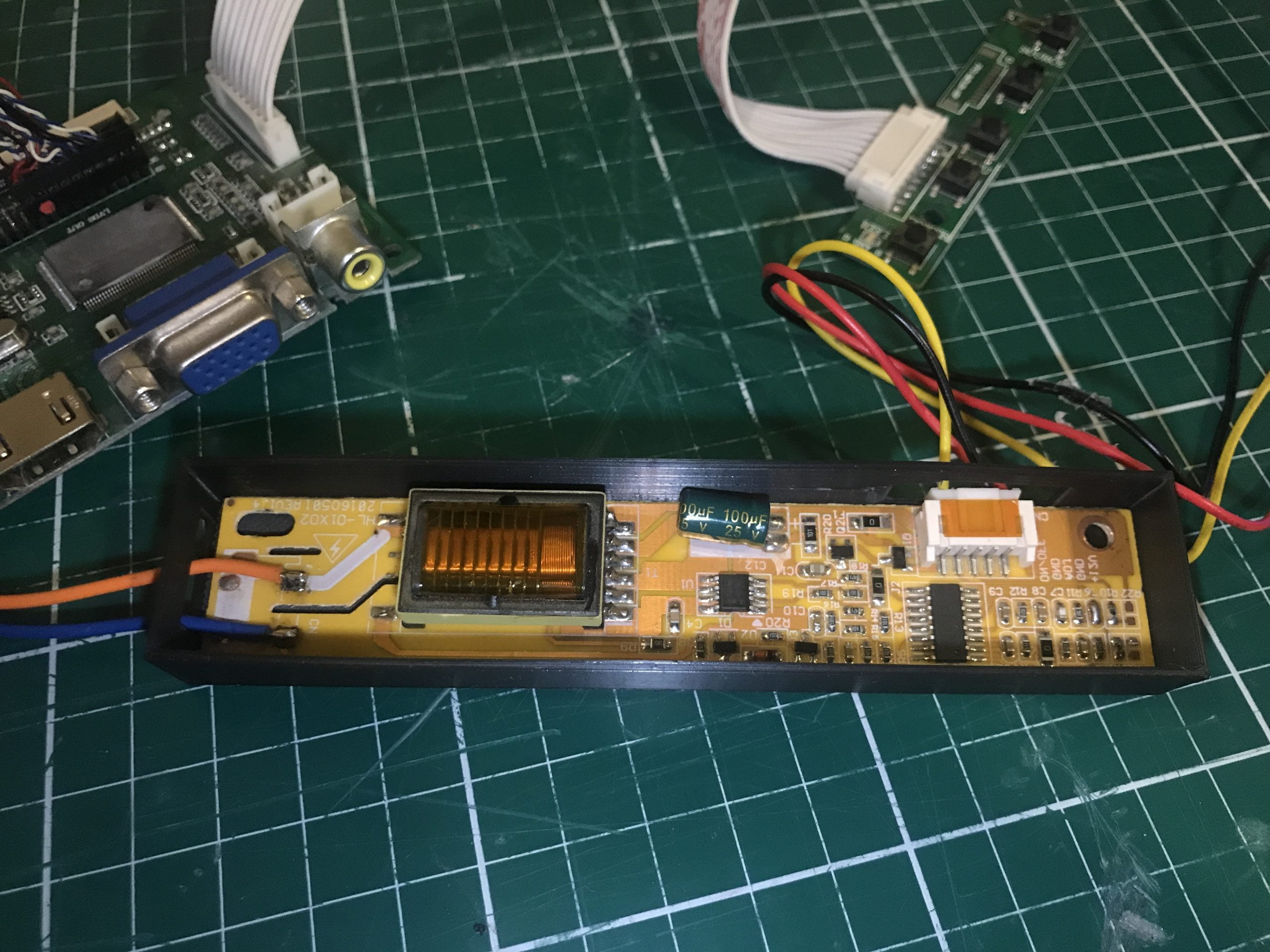 Eski Laptop Ekranını Hayata Döndürüyoruz! eski laptop ekranını monitöre dönüştürme,eski laptop ekranını tv yapma,eski laptop ekranını monitör olarak kullanma,eski laptop ekranını değerlendirme,eski laptop ekranı değerlendirme