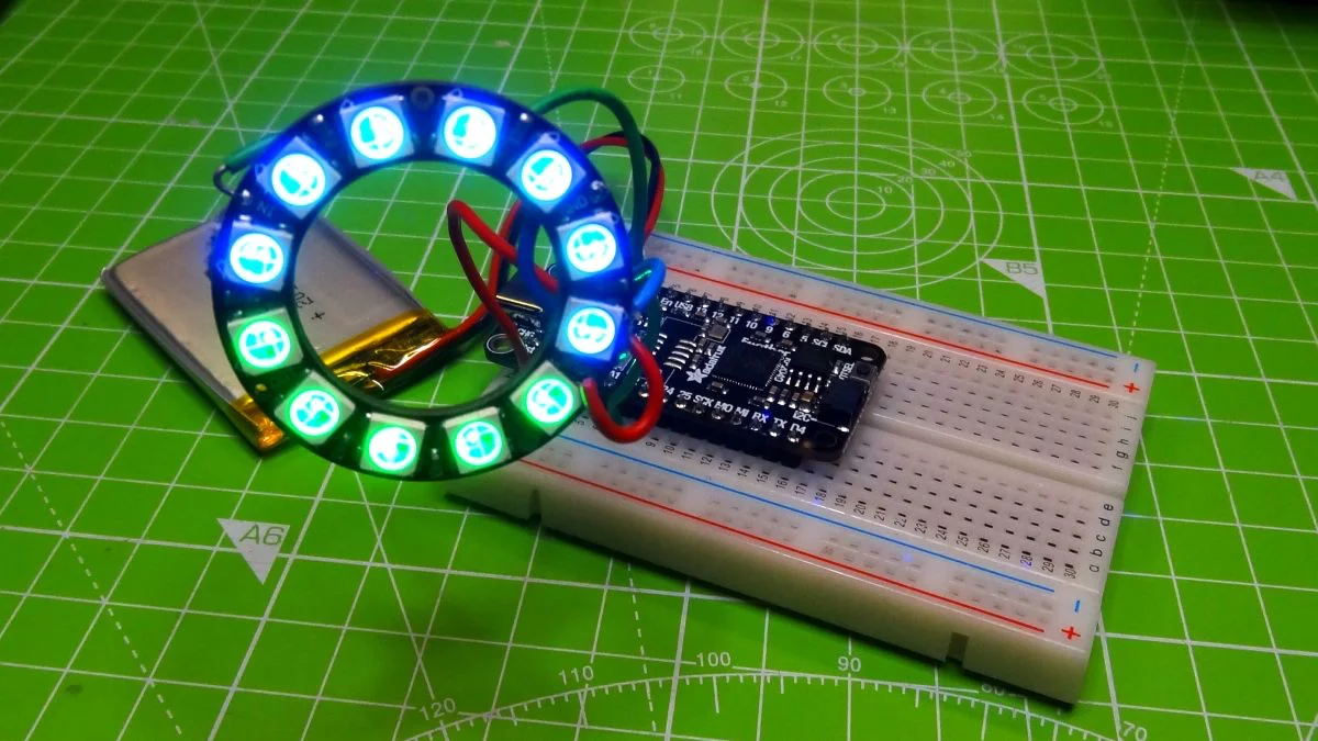Adafruit Feather RP2040 İncelemesi Adafruit Feather RP2040 Adafruit Feather RP2040 Breadboard ve Sensör Kurulumu